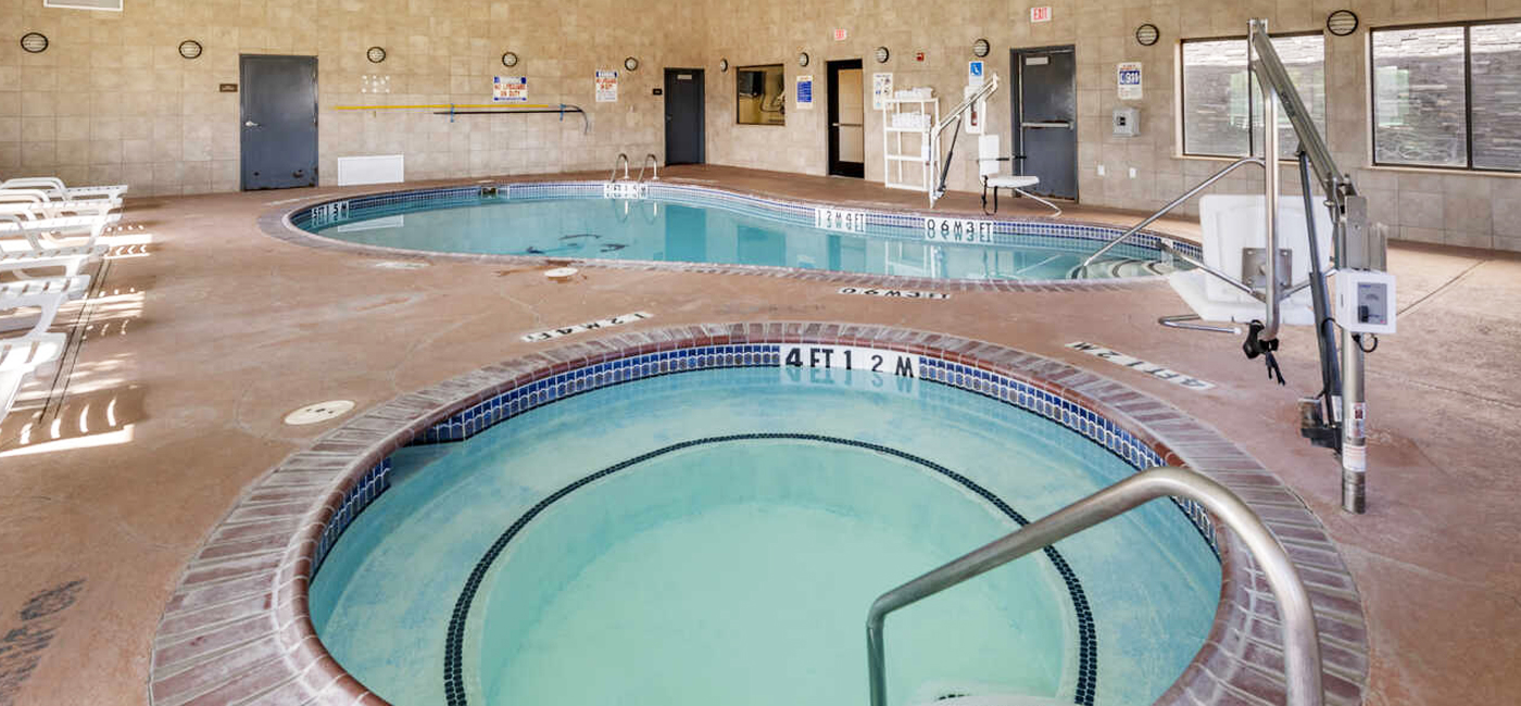 Clean Spacious  Indoor Pool